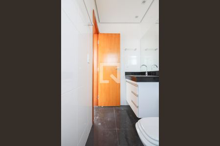 Apartamento à venda com 140m², 3 quartos e 2 vagas Apartamento à venda com 140m², 3 quartos e 2 vagasBanheiro da Suíte 2