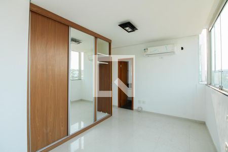 Apartamento à venda com 140m², 3 quartos e 2 vagas Apartamento à venda com 140m², 3 quartos e 2 vagasSuíte 2