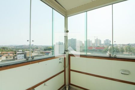 Apartamento à venda com 140m², 3 quartos e 2 vagas Apartamento à venda com 140m², 3 quartos e 2 vagasÁrea de Serviço