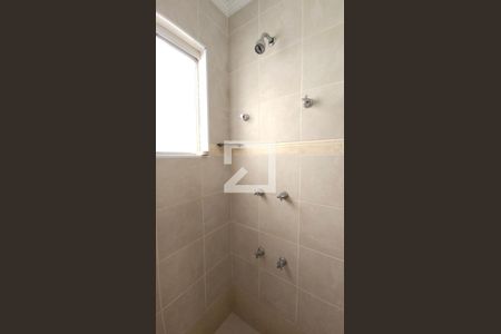 Casa à venda com 150m², 2 quartos e 2 vagasBanheiro 1 - suíte