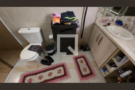 Casa à venda com 150m², 2 quartos e 2 vagasBanheiro 1 - suíte