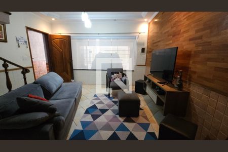 Casa à venda com 150m², 2 quartos e 2 vagasSala