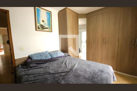 Casa à venda com 150m², 2 quartos e 2 vagasQuarto 2 - suíte com varanda