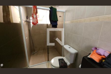 Casa à venda com 150m², 2 quartos e 2 vagasBanheiro 1 - suíte