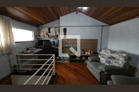 Casa à venda com 150m², 2 quartos e 2 vagasSotão