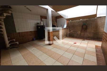 Casa à venda com 150m², 2 quartos e 2 vagasChurrasqueira