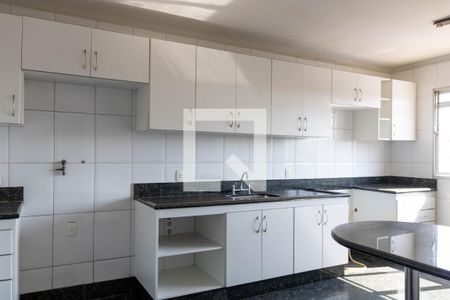 Casa à venda com 406m², 4 quartos e 4 vagasCozinha