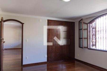 Casa à venda com 406m², 4 quartos e 4 vagasQuarto 1