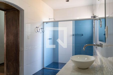 Casa à venda com 406m², 4 quartos e 4 vagasBanheiro Quarto 1