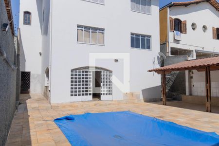 Casa à venda com 406m², 4 quartos e 4 vagasÁrea Externa