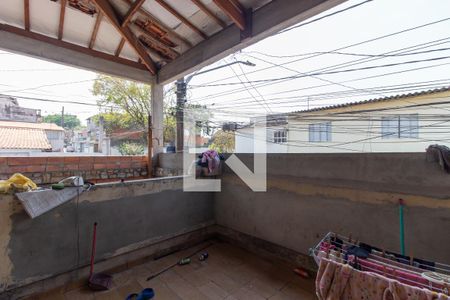 Casa à venda com 230m², 3 quartos e 2 vagas Casa à venda com 230m², 3 quartos e 2 vagasVaranda