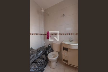 Casa à venda com 320m², 4 quartos e 4 vagasBanheiro Suíte 2