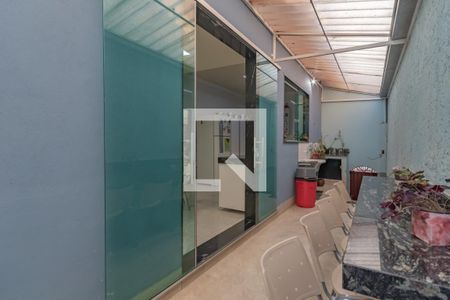 Casa à venda com 320m², 4 quartos e 4 vagasÁrea de Serviço