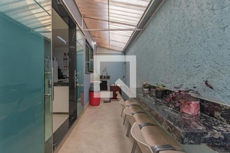 Casa à venda com 320m², 4 quartos e 4 vagasÁrea de Serviço