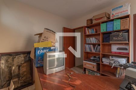 Casa à venda com 320m², 4 quartos e 4 vagasSuíte 2