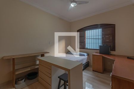 Casa à venda com 320m², 4 quartos e 4 vagasQuarto 2