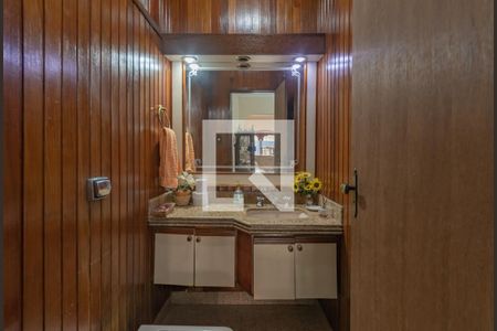 Casa à venda com 320m², 4 quartos e 4 vagasLavabo