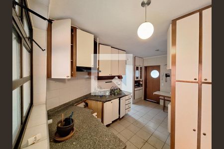 Apartamento para alugar com 178m², 4 quartos e 2 vagasCozinha