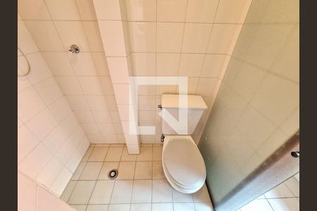 Apartamento para alugar com 178m², 4 quartos e 2 vagasBanheiro de serviço