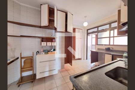 Apartamento para alugar com 178m², 4 quartos e 2 vagasCozinha