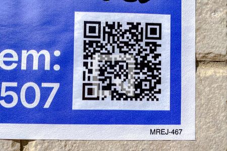 Casa à venda com 180m², 3 quartos e 2 vagasPlaquinha