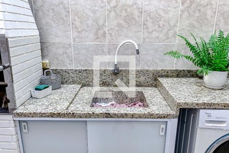 Casa à venda com 180m², 3 quartos e 2 vagasÁrea externa