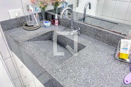 Casa à venda com 180m², 3 quartos e 2 vagasBanheiro