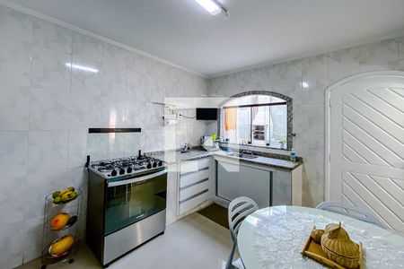 Casa à venda com 180m², 3 quartos e 2 vagasCozinha