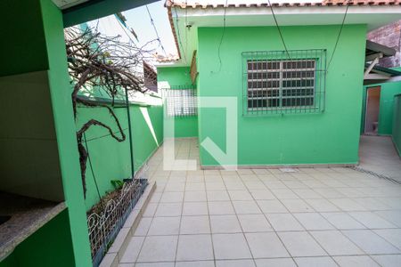 Casa para alugar com 167m², 2 quartos e 2 vagas Casa para alugar com 167m², 2 quartos e 2 vagasQuintal