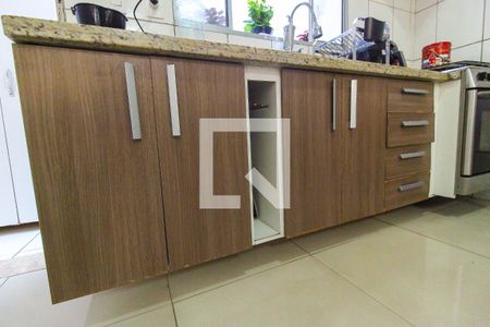 Casa de condomínio à venda com 69m², 2 quartos e 1 vagaCozinha