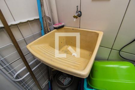 Casa de condomínio à venda com 69m², 2 quartos e 1 vagaÁrea de Serviço