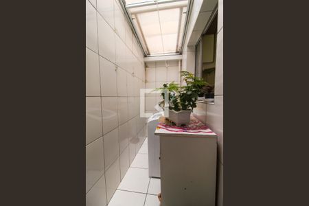 Casa de condomínio à venda com 69m², 2 quartos e 1 vagaÁrea de Serviço