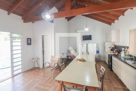 Casa à venda com 180m², 3 quartos e 3 vagas Casa à venda com 180m², 3 quartos e 3 vagasÁrea Gourmet