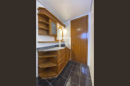 Apartamento para alugar com 82m², 3 quartos e sem vagaBanheiro da Suíte