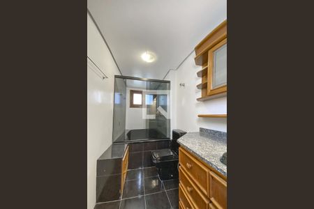 Apartamento para alugar com 82m², 3 quartos e sem vagaBanheiro da Suíte