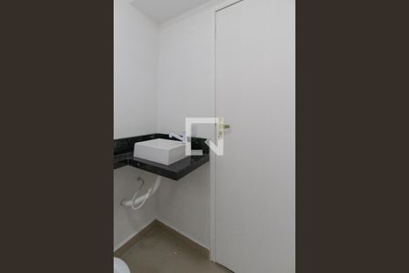 Banheiro de casa para alugar com 1 quarto, 35m² em Vila Nova Mazzei, São Paulo