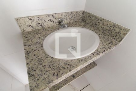 Banheiro de kitnet/studio para alugar com 1 quarto, 33m² em Mooca, São Paulo