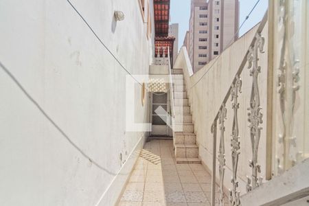 Casa à venda com 135m², 3 quartos e 3 vagas Casa à venda com 135m², 3 quartos e 3 vagasÁrea externa