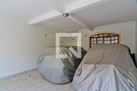 Casa à venda com 135m², 3 quartos e 3 vagas Casa à venda com 135m², 3 quartos e 3 vagasÁrea externa