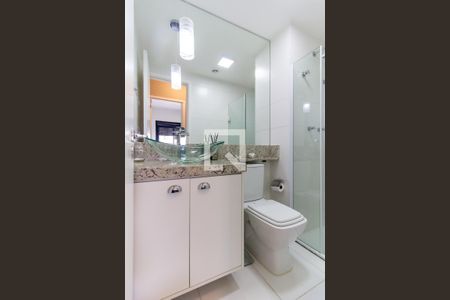 Apartamento à venda com 61m², 2 quartos e 1 vagaBanheiro Social