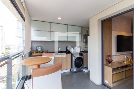 Varanda Sala de apartamento à venda com 2 quartos, 61m² em Vila Leopoldina, São Paulo