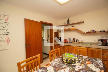 Casa à venda com 360m², 4 quartos e 3 vagasCopa