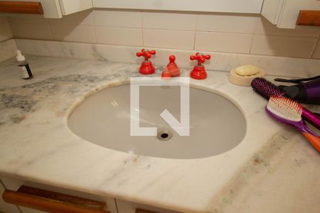 Casa à venda com 360m², 4 quartos e 3 vagasBanheiro