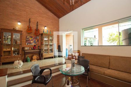 Casa à venda com 360m², 4 quartos e 3 vagasSala de Estar