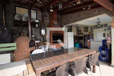 Casa à venda com 360m², 4 quartos e 3 vagasChurrasqueira