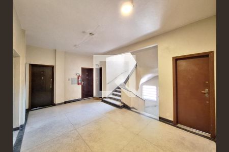 Apartamento para alugar com 120m², 3 quartos e sem vagaHall