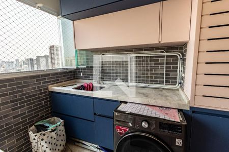 Apartamento à venda com 64m², 2 quartos e 1 vagaÁrea de Serviço