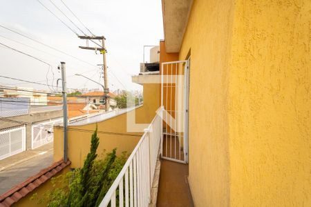 Casa à venda com 107m², 2 quartos e 2 vagas Casa à venda com 107m², 2 quartos e 2 vagasVaranda Quarto