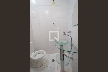 Casa à venda com 107m², 2 quartos e 2 vagas Casa à venda com 107m², 2 quartos e 2 vagasLavabo