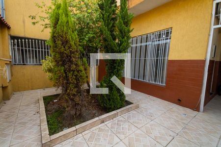 Casa à venda com 107m², 2 quartos e 2 vagas Casa à venda com 107m², 2 quartos e 2 vagasÁrea externa